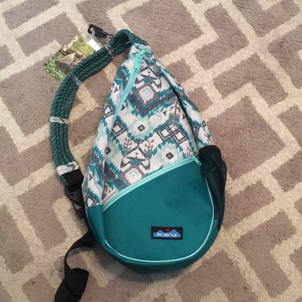 *NWT Kavu  Crossbody Paxton Pack